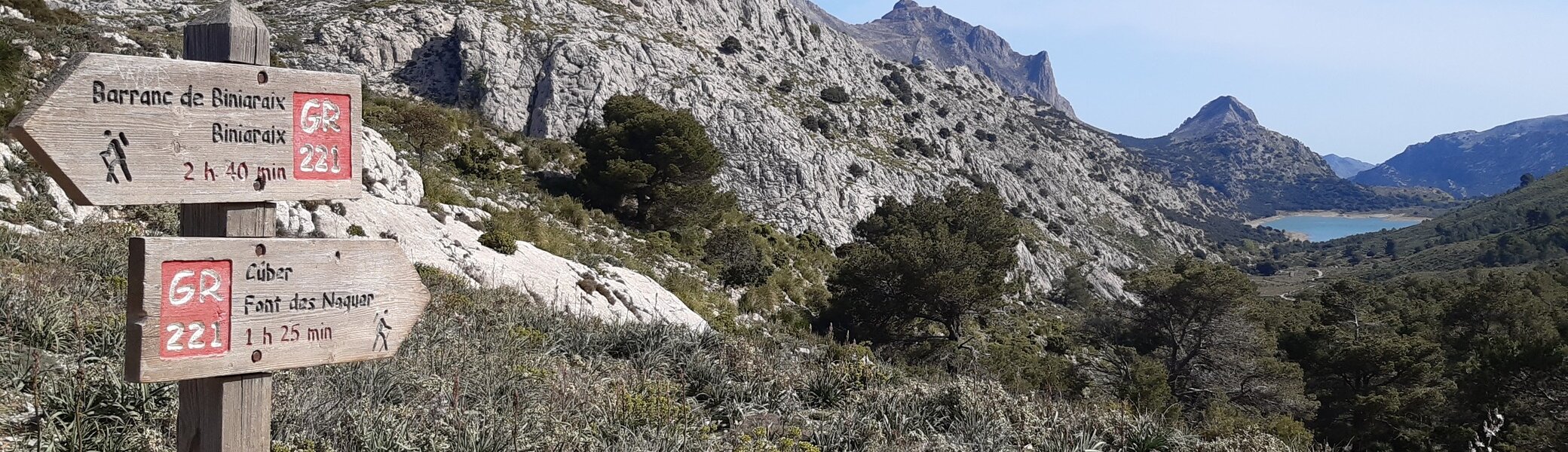 © Hans Wey / Blick vom Coll de l`Ofre auf Puig Major und Cuber-See