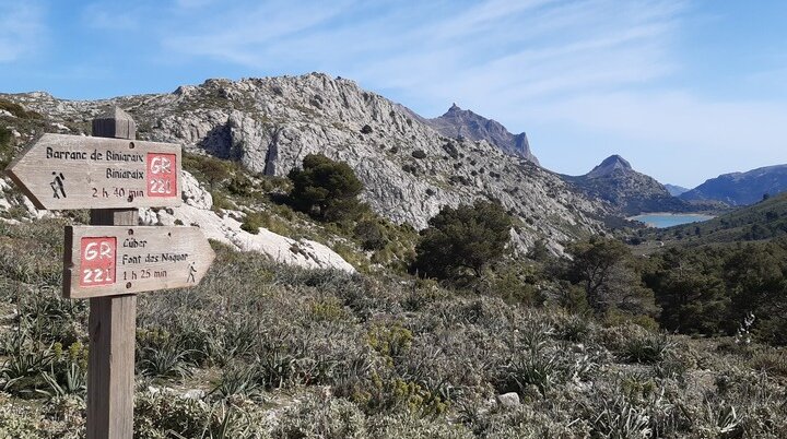 © Hans Wey / Blick vom Coll de l`Ofre auf Puig Major und Cuber-See