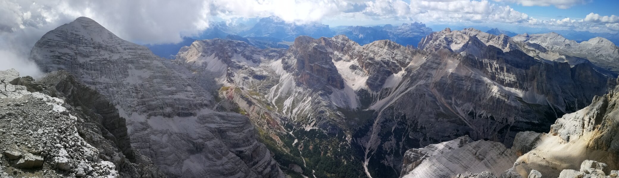 © Oliver Knore / Blick von der Tofana di Mezzo nach Westen