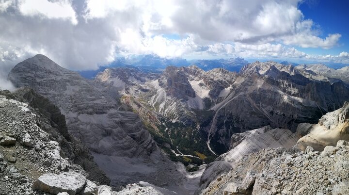 © Oliver Knore / Blick von der Tofana di Mezzo nach Westen